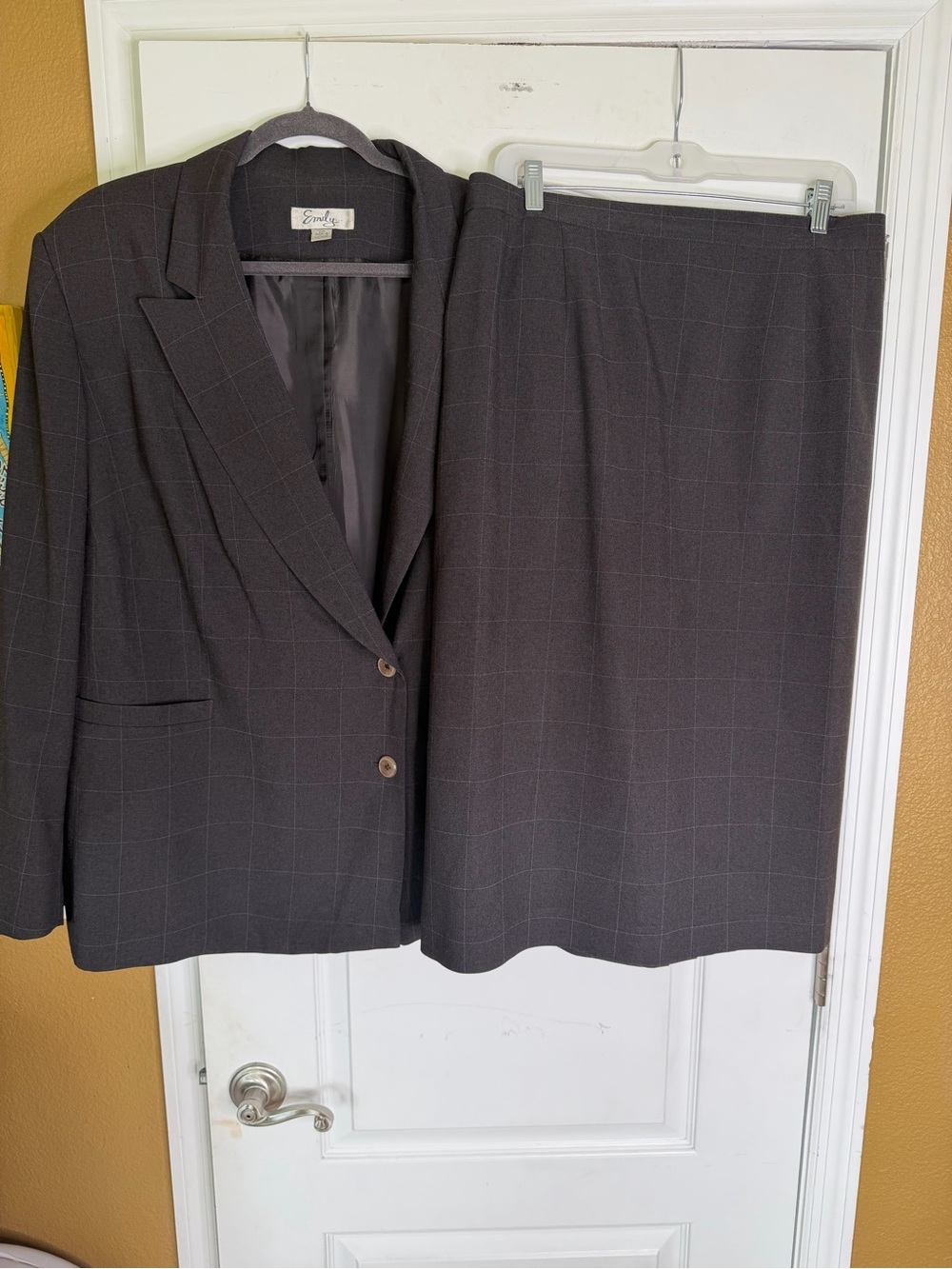 Emily…Plus Size Gray 2 Pc Windowpane Blazer & Skirt Suit 24W